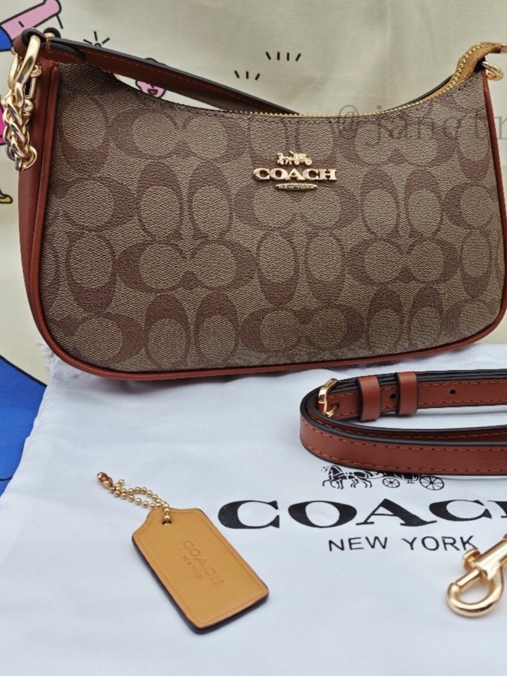 🍒Coach Teri Signature Canvas Brown Shoulder Bag